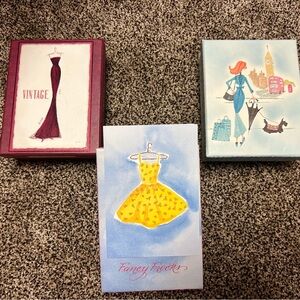 Lot of notecards with a “fashion” theme.